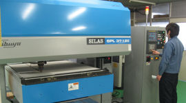 Co2���[�U�[���H�@